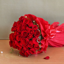 Red Rose Bouquet for Valentine's Day - Roses Crew Red Rose Bouquet for Valentine's Day - Roses Crew