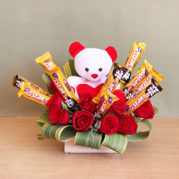 Belle Amour: A Gift Combo of Chocolate with Box Arrangement, 10 Red Roses, 10 Five Star, and 6 Inch Teddy Belle Amour: A Gift Combo of Chocolate with Box Arrangement, 10 Red Roses, 10 Five Star, and 6 Inch Teddy
