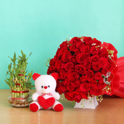 Red Rose Bouquet for Women's Day - Love Nest Magic