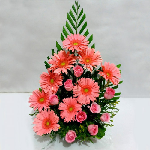 Pink Rose Basket for Women's Day - Pink Touch