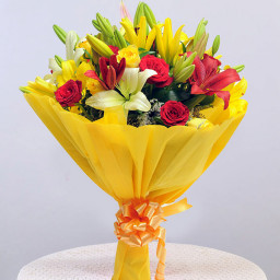 Red Rose Bouquet for Valentine's Day - Shiny Gold