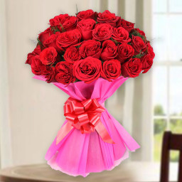 Red Rose Bouquet for Women's Day - Gush Of Emotions