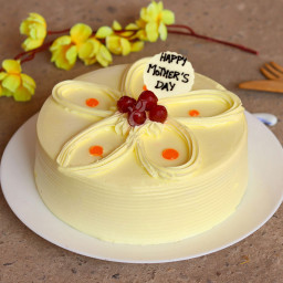 Mom-centric Cake: Available in Half Kg, One Kg, One and Half Kg, Two Kg & Three Kg Mom-centric Cake Mom-centric Cake: Available in Half Kg, One Kg, One and Half Kg, Two Kg & Three Kg Mom-centric Cake