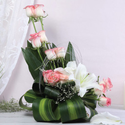 White Rose Basket for Mother's Day - Blush Lily Bouquet White Rose Basket for Mother's Day - Blush Lily Bouquet