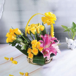Yellow Rose Basket for Mother's Day - Golden Petal Melody Yellow Rose Basket for Mother's Day - Golden Petal Melody